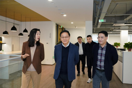 省住建廳原副廳長(cháng)、國際綠建聯(lián)盟執行主席、江蘇省人民政府參事室特聘專(zhuān)家劉大威一行蒞臨城發(fā)設計考察指導